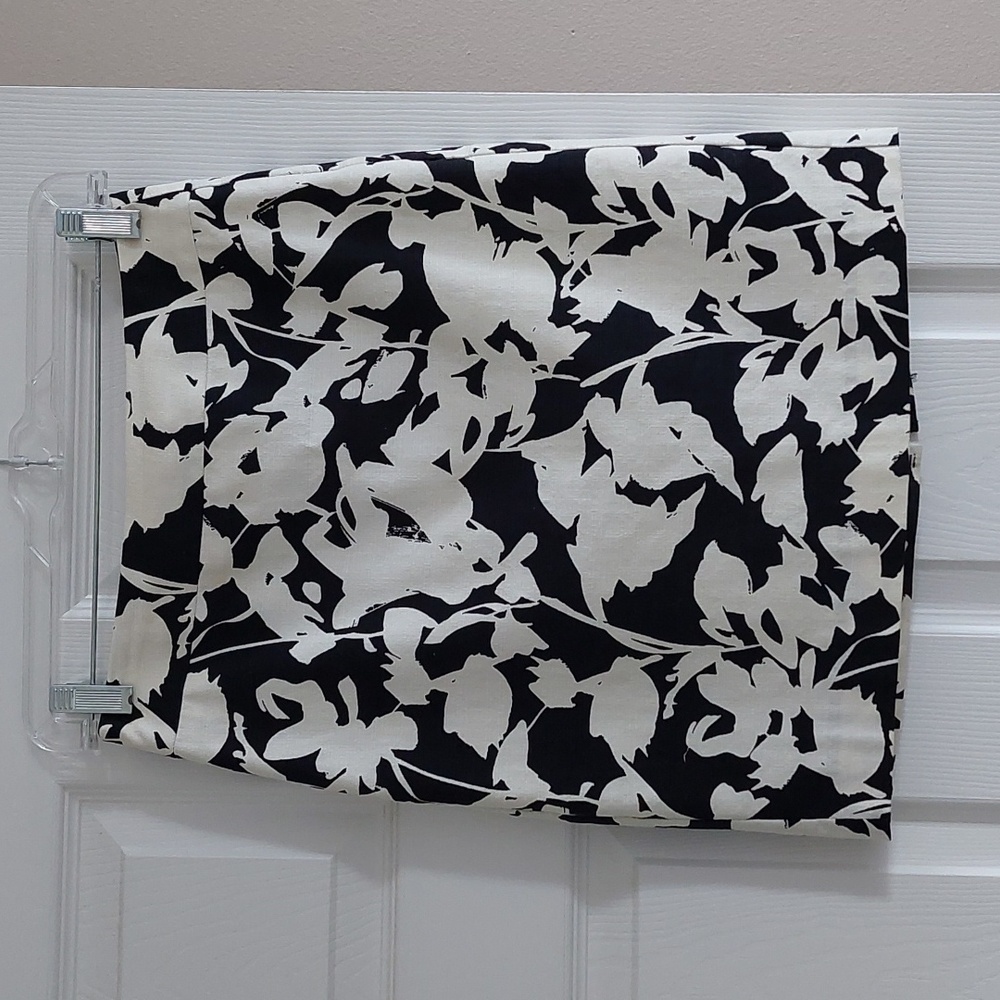 Banana Republic 00P A-line Skirt